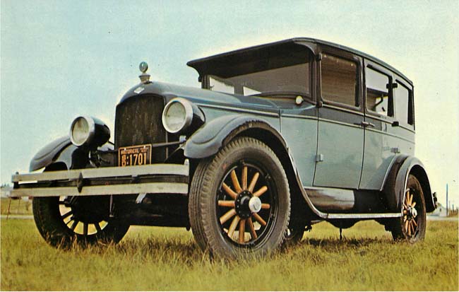 1928 Paige Detroit Classic Car Postcard