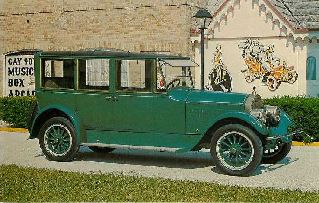 1923 Pierce Arrow - 7 passenger Limo Classic Car Postcard
