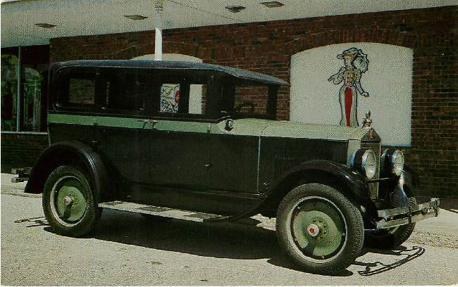 1926 MOON -Classic Car Postcard