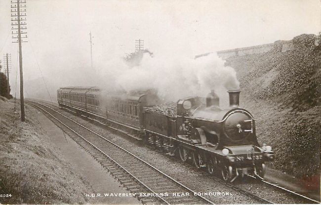 Card 2024 N.B>R. Waverley Express Near Edinburgh Postcard