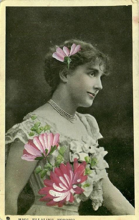 Miss Ellaline Terriss - No. 5732 Postcard