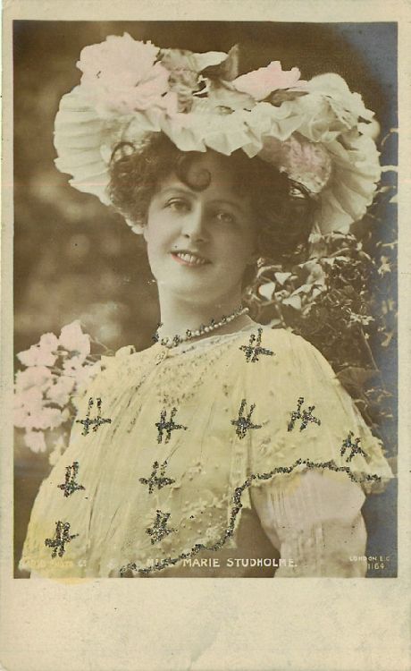 Miss Marie Studholme - No. 1164 Postcard